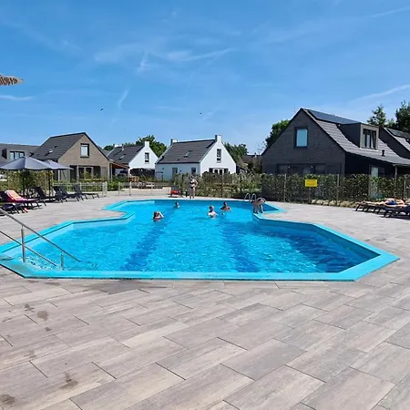 Villa 70 Op Recreatiepark De Wielen Sint Maarten