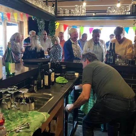 70 Op Recreatiepark De Wielen * Sint Maarten