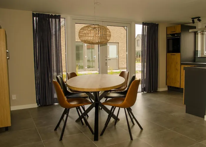 70 Op Recreatiepark De Wielen * Синт-Мартен